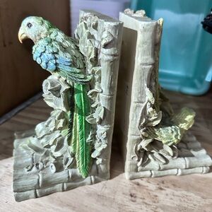 COCKATIEL BOOKENDS BAMBOO/BIRDS HEAVY PET SUNROOM BOOK WATCHING